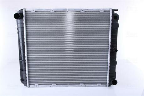 Радиатор охлаждение VOLVO 740/760/940 MT 82-96 NISSENS 65545A (фото 1)