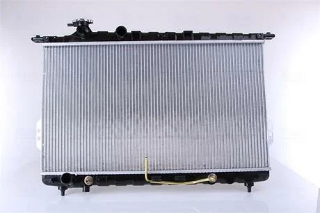 Радіатор охолодження HYUNDAI SONATA IV (EF) (98-) 2.0-2.7 NISSENS 67027