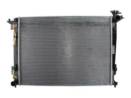 Радиатор охлаждения HYUNDAI ix35/ KIA SPORTAGE AT NISSENS 67514 (фото 1)
