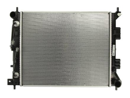 Радіатор охолодження двигуна NISSENS 67608