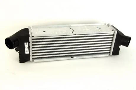 Інтеркулер TRANSIT6 20TDi MT 02-06 NISSENS 96642