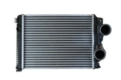 Інтеркулер MERCEDES ATEGO 1017 A NRF 30210