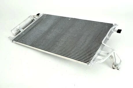 Радіатор кондиціонера NRF 35600