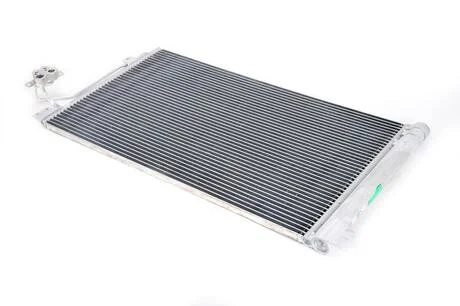 Радіатор кондиціонера NRF 35622