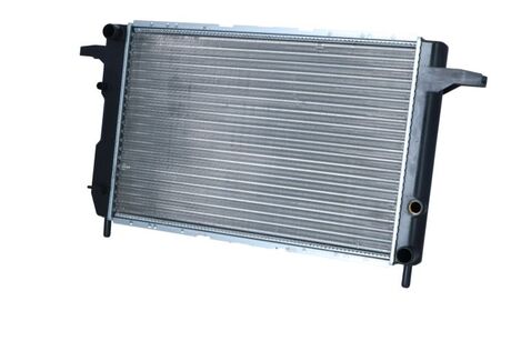 Радиатор охлаждения двигателя FORD Granada 85- NRF 50111 (фото 1)