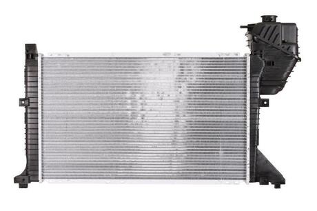 Радиатор охлаждения двигателя MERCEDES Sprinter -AC 95- NRF 50557