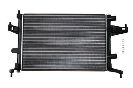 Радиатор охлаждения NRF 509596 (фото 1)