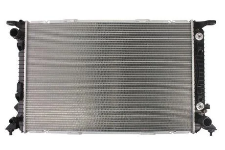 Радіатор охолодження (AT) AUDI Q5 3.0D 11.08- NRF 53116
