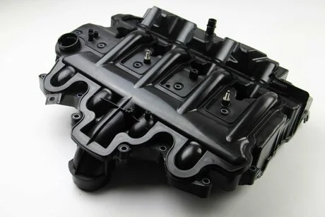 Кришка клапанна Master/Trafic 2.2/2.5 dCi 06- RENAULT 8200714033