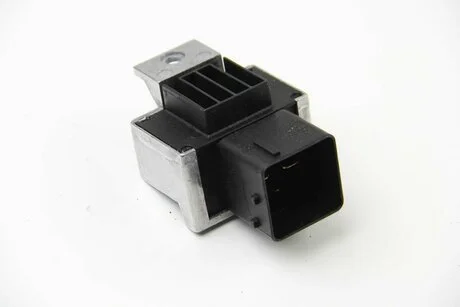 Реле свічок розжарювання RENAULT 8200859243