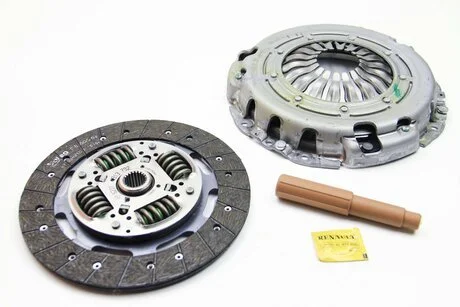 Зчеплення 2,0/2.5 dci Trafic II, Master II 2006- RENAULT 8201516550