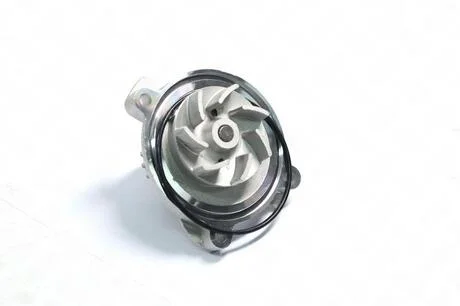 Насос водяний VW TRANSPORTER IV 90-03 (2.5TDI), AUDI 100, A6 90-97 (18 зуб.) RIDER RD.150165426