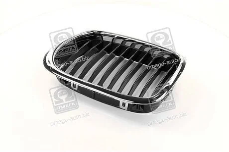 Решетка в капоте лев. BMW 5 E39 TEMPEST 014 0089 991