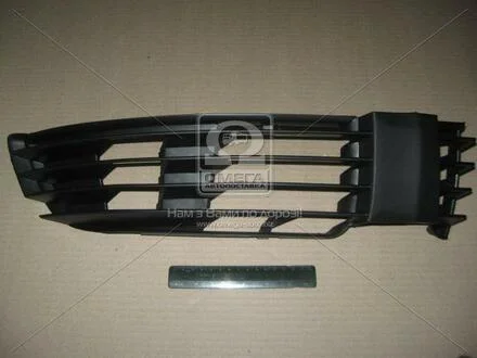 Ґрати бамп. пров. пра. VW PASSAT B5 00-05 TEMPEST 051 0609 914