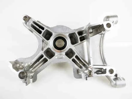 Кронштейн двигуна TOYOTA 16307-50012
