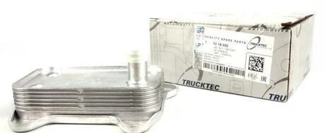 Радіатор масляний TRUCKTEC 0218050