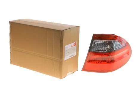 Ліхтар задній Mercedes-Benz E-class (S211) 06-09 (R) ULO 1064002