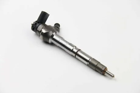 Форсунка паливна Common Rail (Bosch) VW Crafter 30-35, Crafter 30-50 20D 0511-1216 VAG 03L130277P
