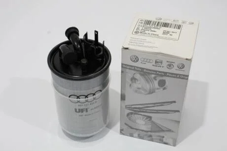 Фільтр паливний A4 A6 A8 Allroad Passat Superb VAG 057127435D