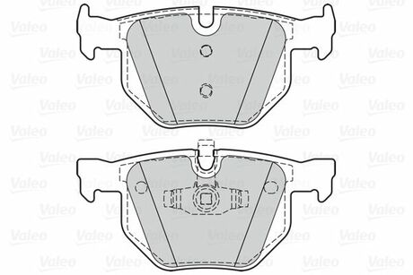 Гальмівні колодки дискові BMW 3(E90,91,92,93)/X1(E84) "2,0-3,0 "R "04-15 V302075 Valeo 302075