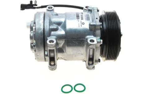 Компресор кондиціонера FORD FocusC-MAX/Focus V813236 Valeo 813236