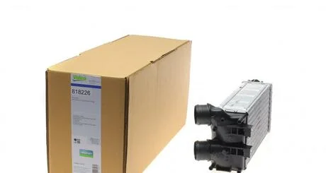 Інтеркулер Valeo 818226