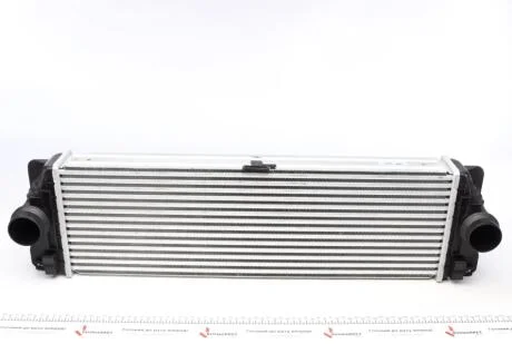Радиатор интеркулера Valeo 818341 (фото 1)