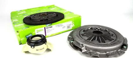 Комплект зчеплення Doblo/Punto 1.9D 01- (200mm) Valeo 821460
