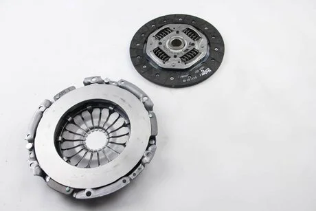 Комплект зчеплення Connect 1.8 16V i 02- Valeo 826327