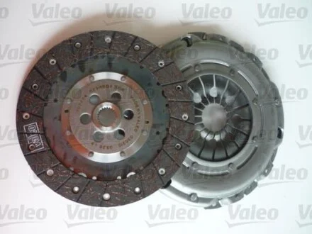 Комплект зчеплення Ford Mondeo III 20 TDCi/TDDi 00-09, Ø 240mm Valeo 826647