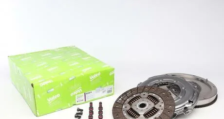 Комплект зчеплення + маховик Valeo 835074