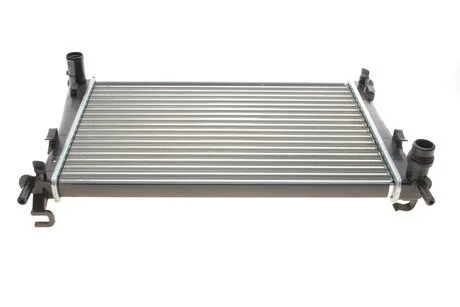 Радіатор охолодження двигуна FIESTA5/FUSION 14/6 MT 02 Van Wezel 18002325
