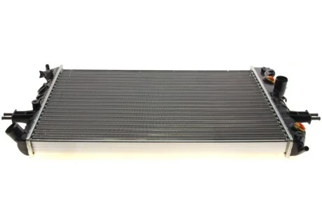 Радіатор охолодження двигуна ASTRA G/ZAFIRA AT +AC Van Wezel 37002254