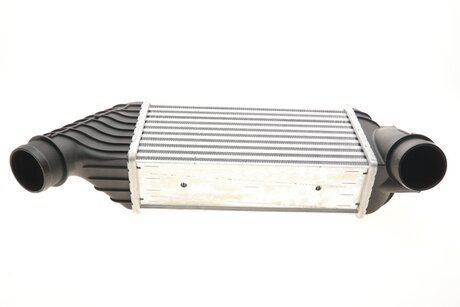 Радиатор интеркулера Van Wezel 40004347