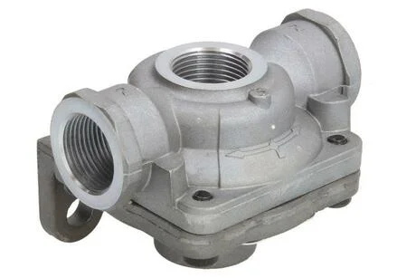 Клапан аварийного растормаживания Вход 1 M22x1.5, Вход 2 M 22x1.5 (2x), Макс. рабочее давление 12 bar Wabco 9735000000
